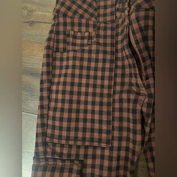 Urban Outfitters “Elaine” Checkered Skinny Cargo Pants | US 2 / UK 6 - Picture 8 of 10